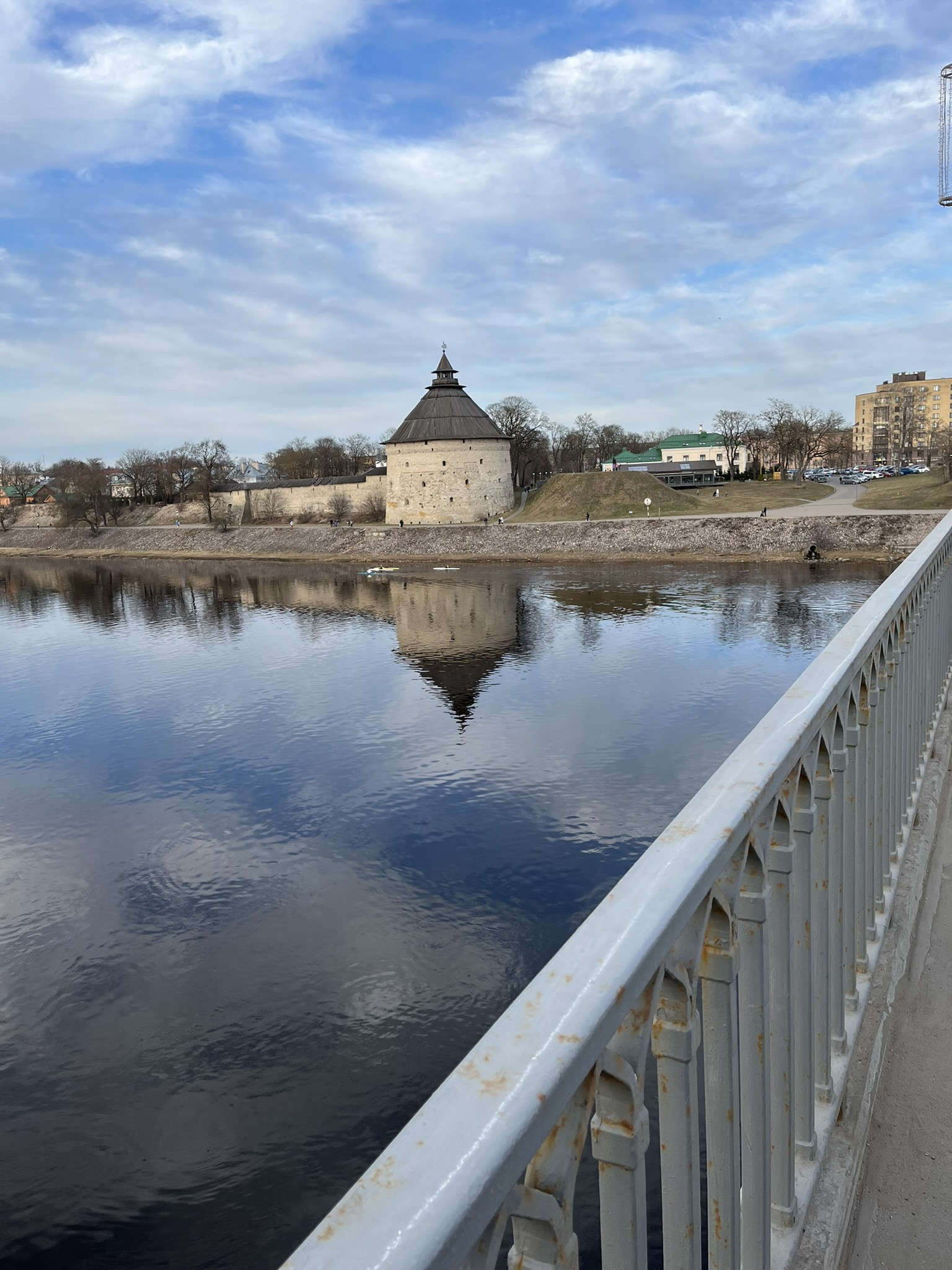 Покровская башня в Пскове